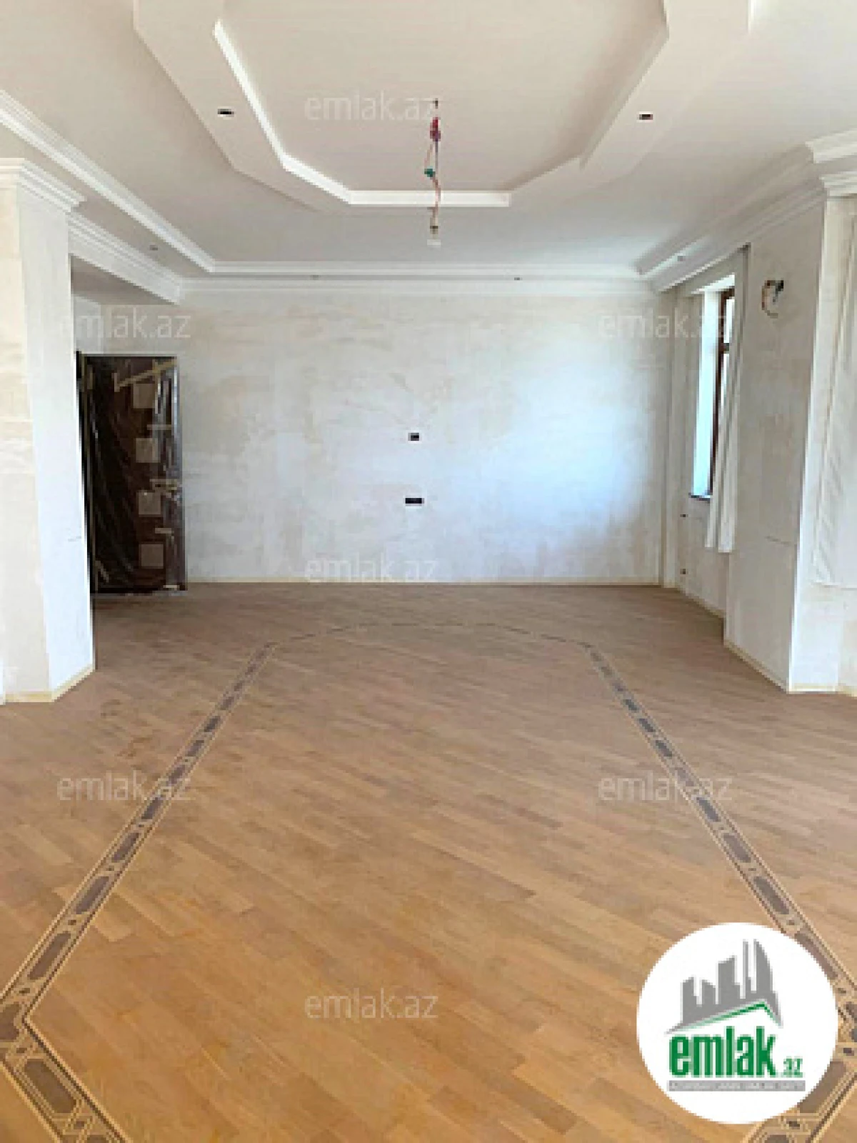 Satılır 4 otaqlı yeni tikili 250 m²