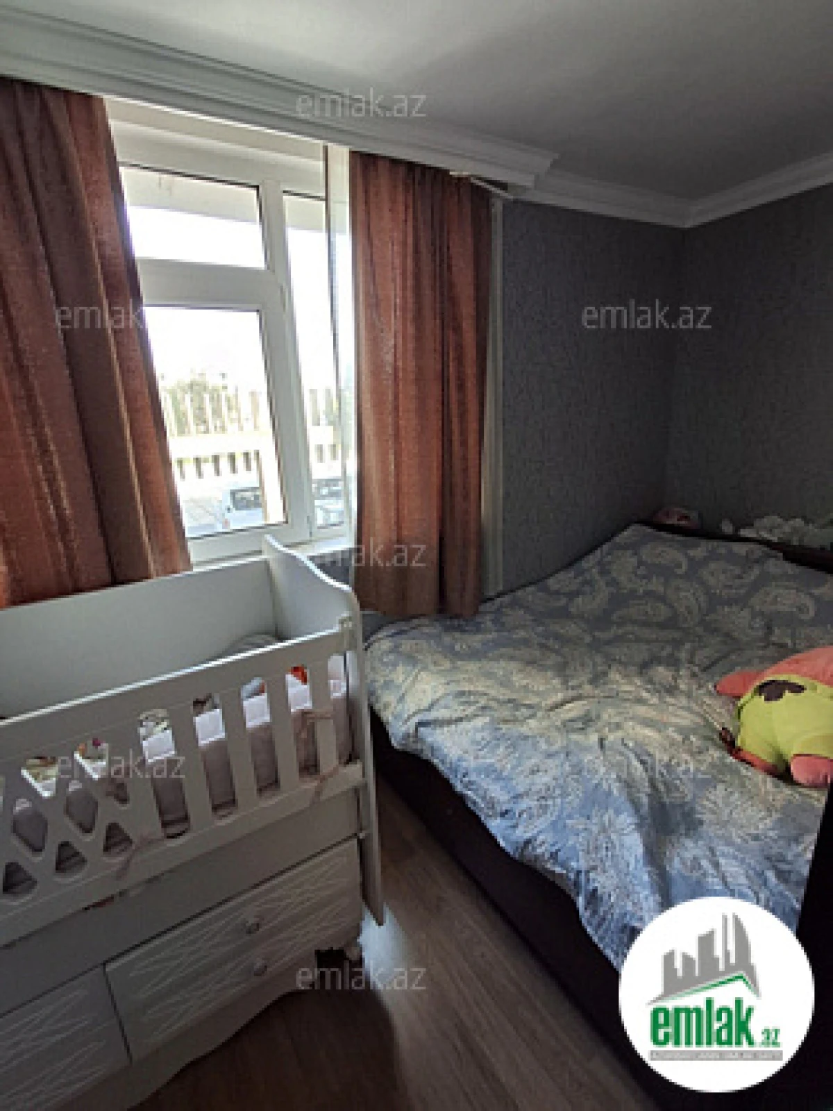 Satılır 3 otaqlı köhnə tikili 50 m²