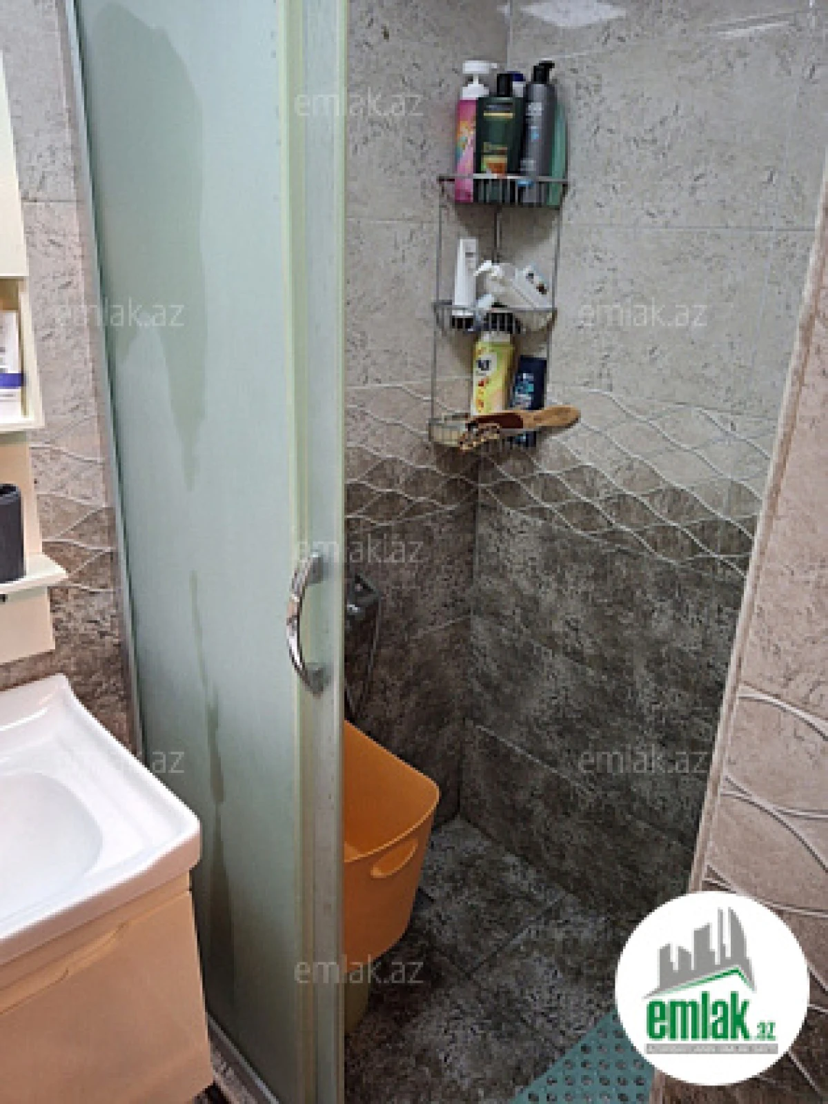 Satılır 3 otaqlı köhnə tikili 50 m²