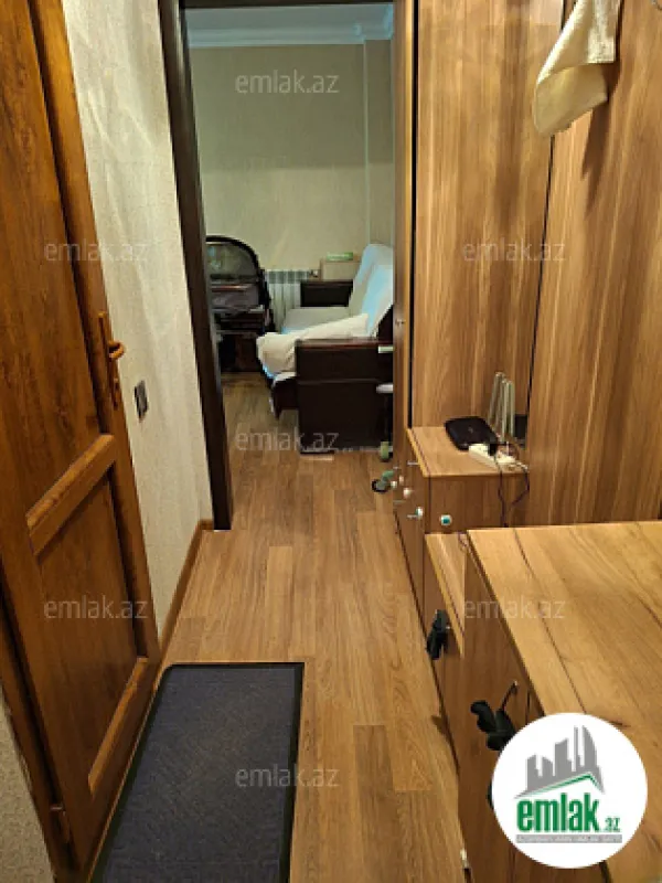 Satılır 3 otaqlı köhnə tikili 50 m²