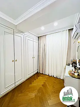 Satılır 4 otaqlı yeni tikili 143 m²
