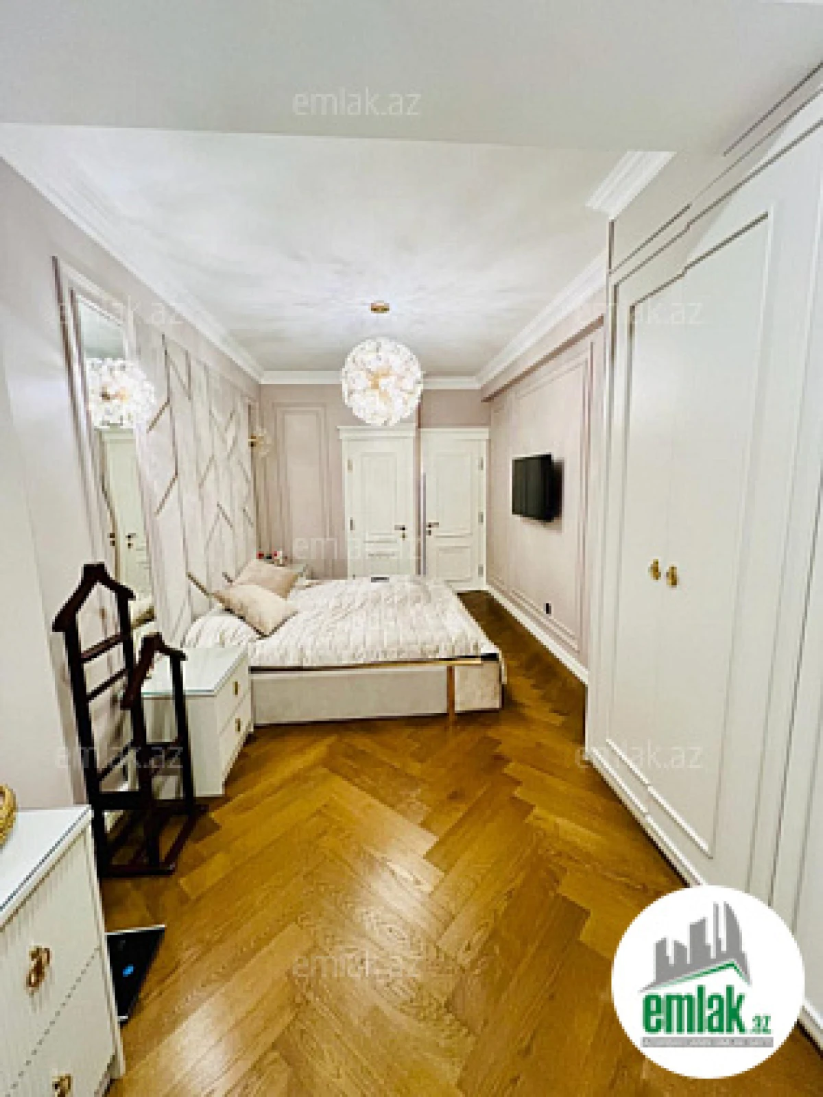 Satılır 4 otaqlı yeni tikili 143 m²