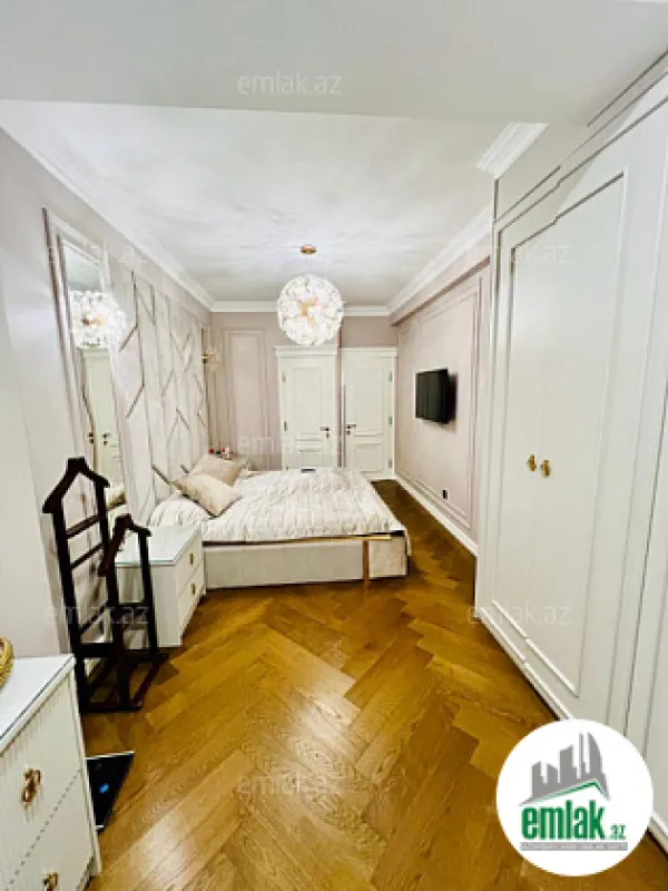 Satılır 4 otaqlı yeni tikili 143 m²