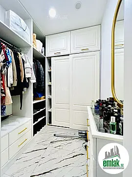 Satılır 4 otaqlı yeni tikili 143 m²