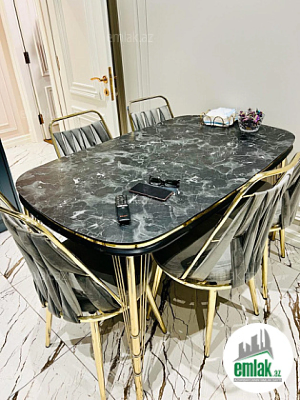 Satılır 4 otaqlı yeni tikili 143 m²