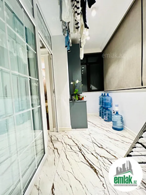 Satılır 4 otaqlı yeni tikili 143 m²