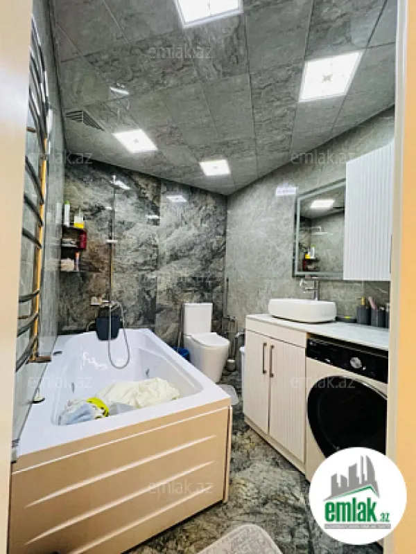 Satılır 4 otaqlı yeni tikili 143 m²