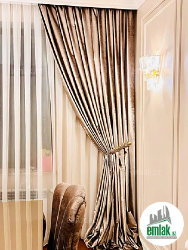 Satılır 4 otaqlı yeni tikili 143 m²