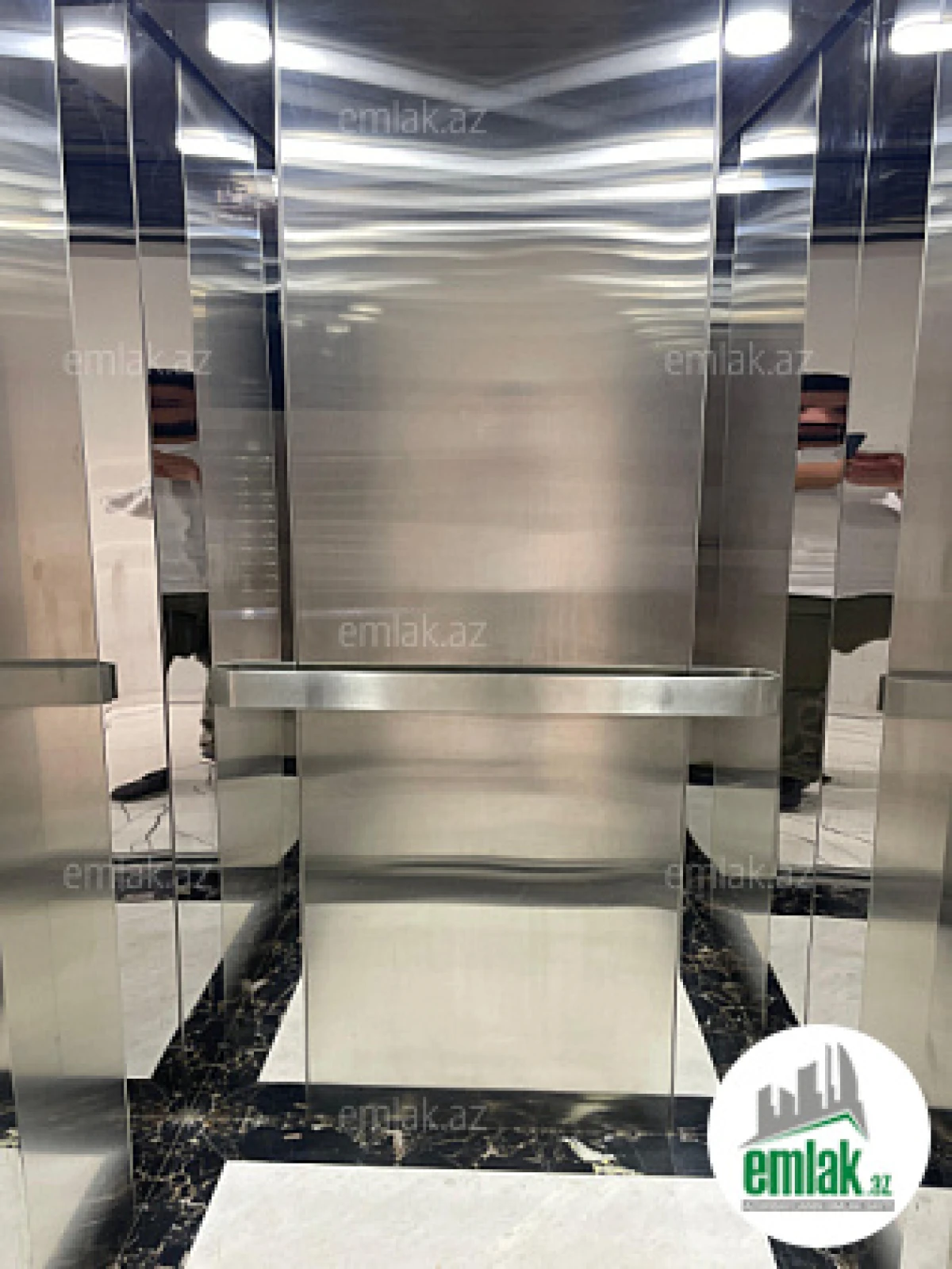 Satılır 2 otaqlı yeni tikili 55 m²