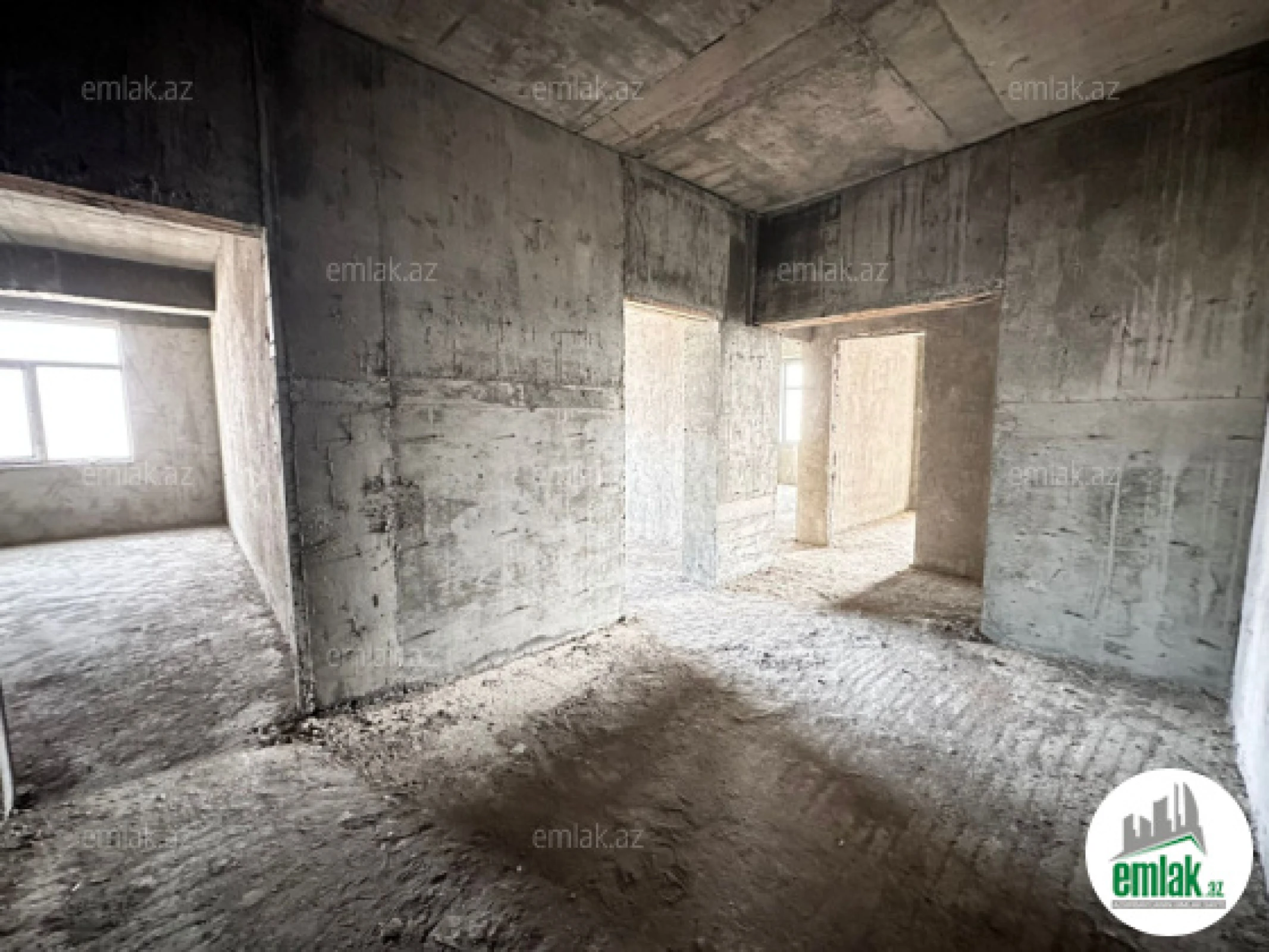 Satılır 4 otaqlı yeni tikili 185 m²