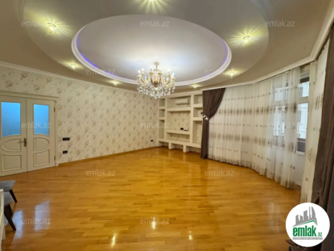 Satılır 3 otaqlı yeni tikili 150 m²