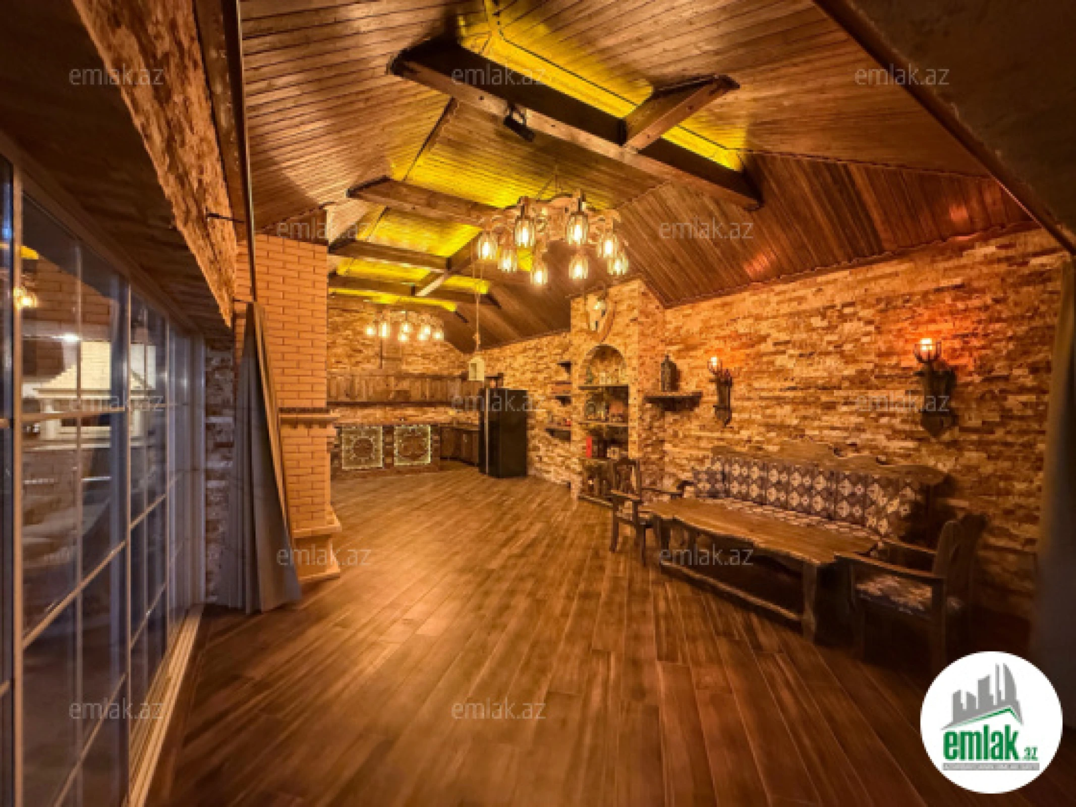 Satılır 7 otaqlı həyət evi 760 m²