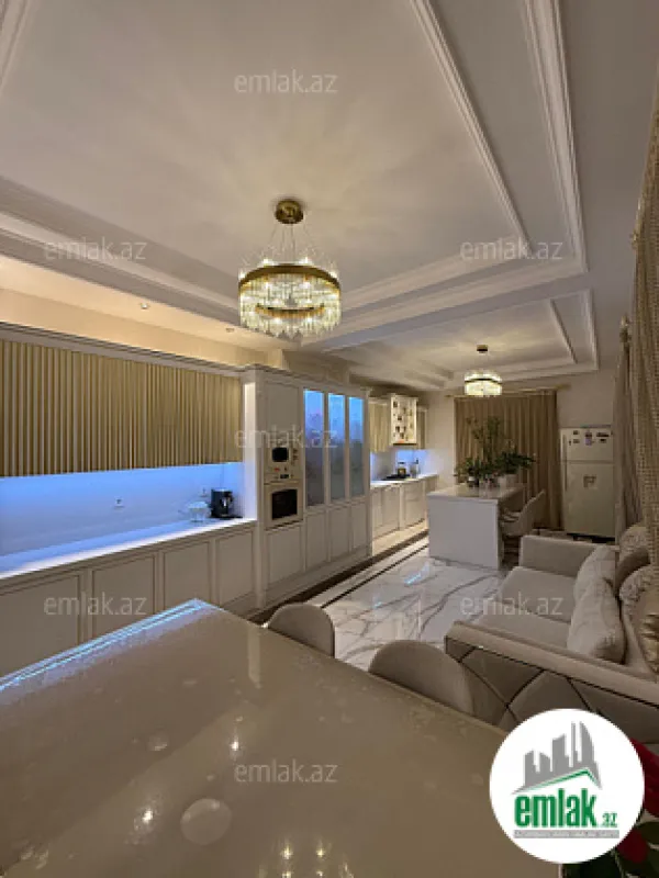 Satılır 7 otaqlı həyət evi 760 m²