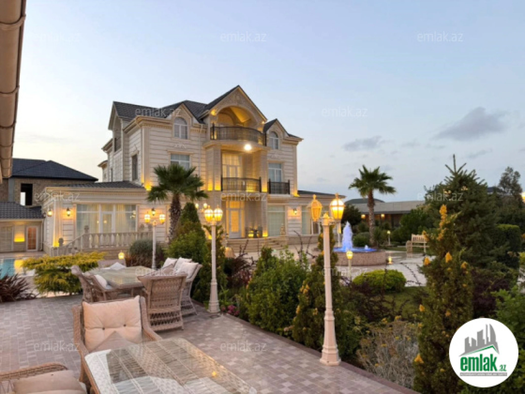 Satılır 7 otaqlı həyət evi 760 m²