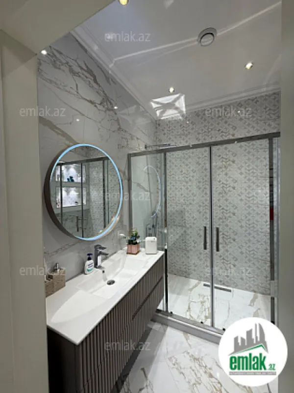 Satılır 7 otaqlı həyət evi 760 m²