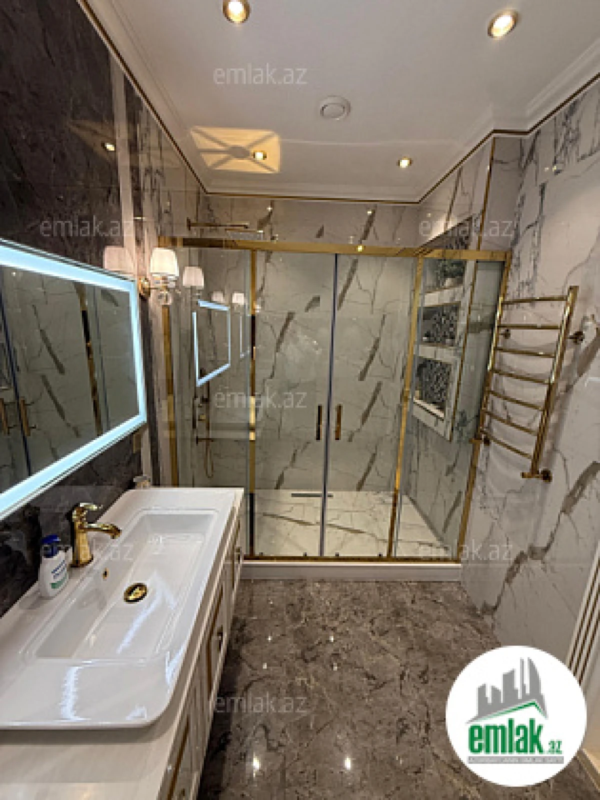 Satılır 7 otaqlı həyət evi 760 m²