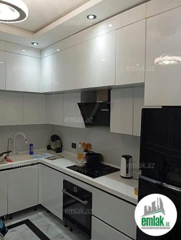 Satılır 3 otaqlı yeni tikili 148 m²