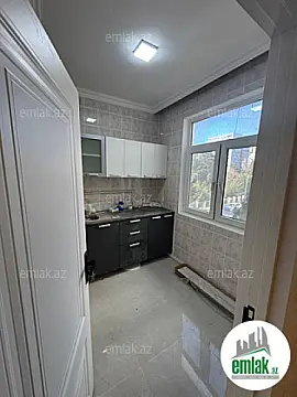 Satılır 3 otaqlı köhnə tikili 75 m²