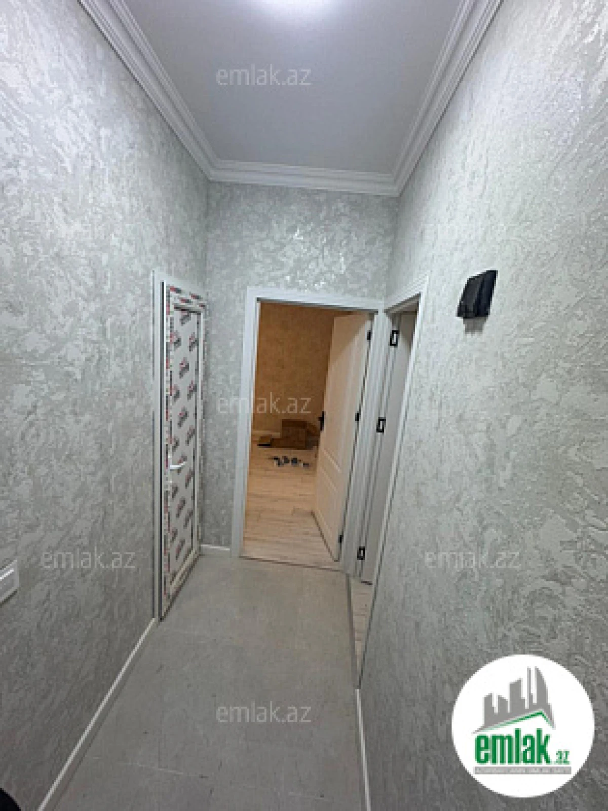 Satılır 3 otaqlı köhnə tikili 75 m²