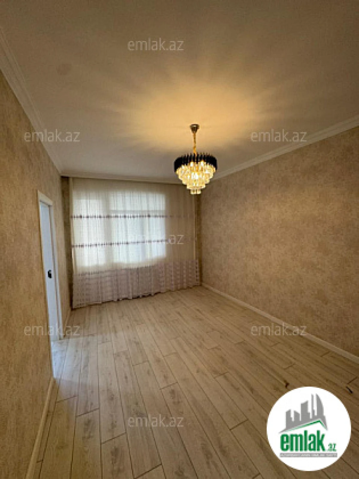 Satılır 3 otaqlı köhnə tikili 75 m²
