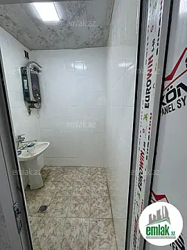 Satılır 3 otaqlı köhnə tikili 75 m²