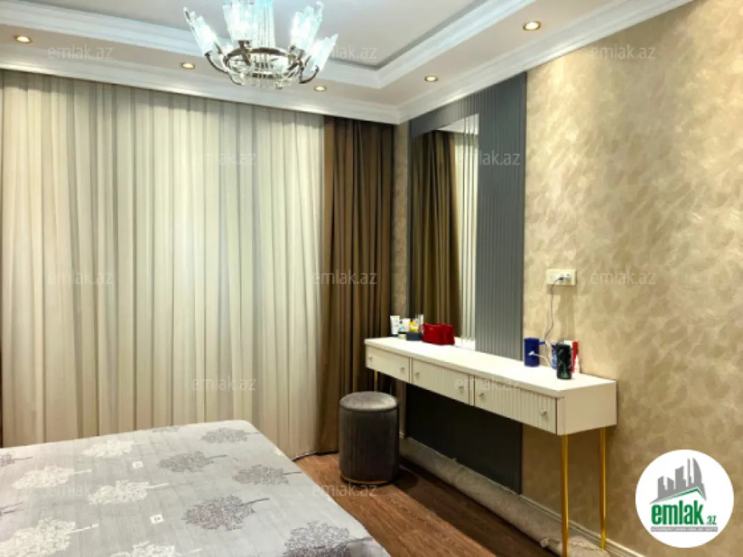 Satılır 3 otaqlı yeni tikili 120 m²