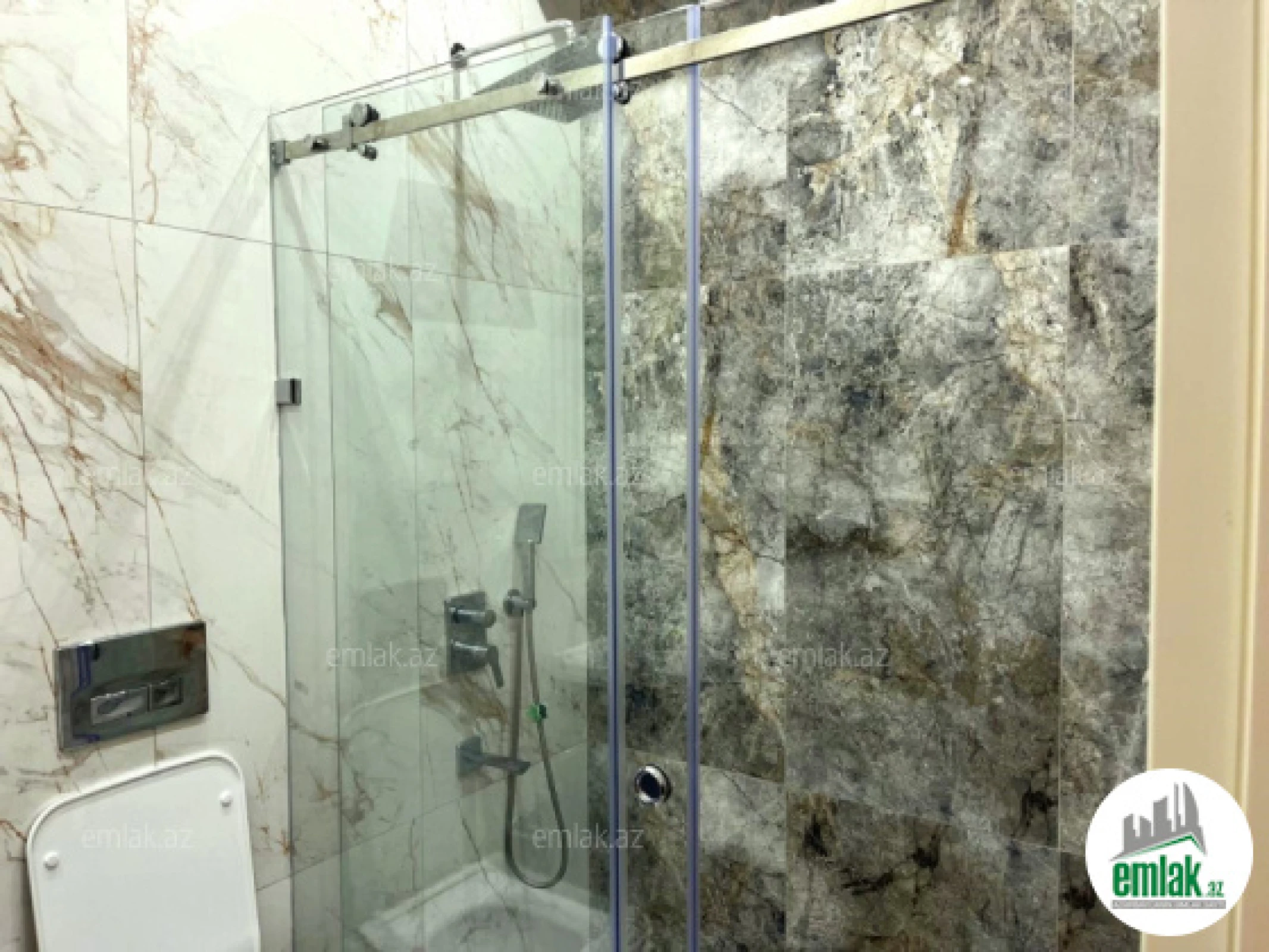 Satılır 3 otaqlı yeni tikili 120 m²