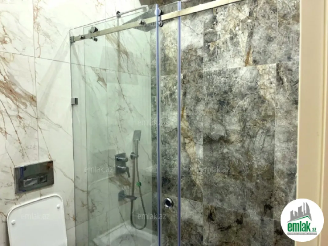 Satılır 3 otaqlı yeni tikili 120 m²