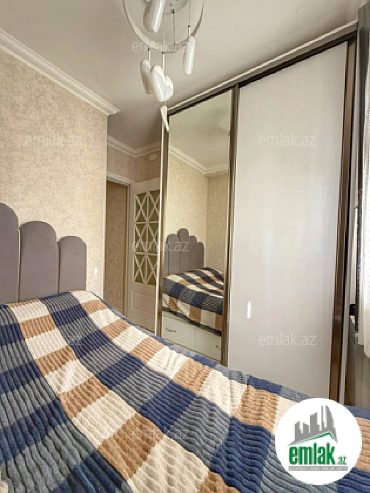 Satılır 2 otaqlı köhnə tikili 40 m²