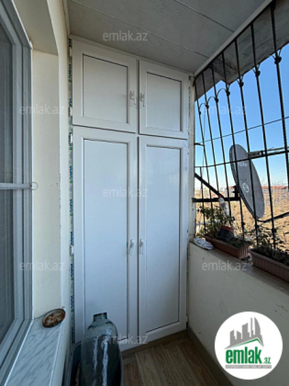 Satılır 4 otaqlı köhnə tikili 110 m²