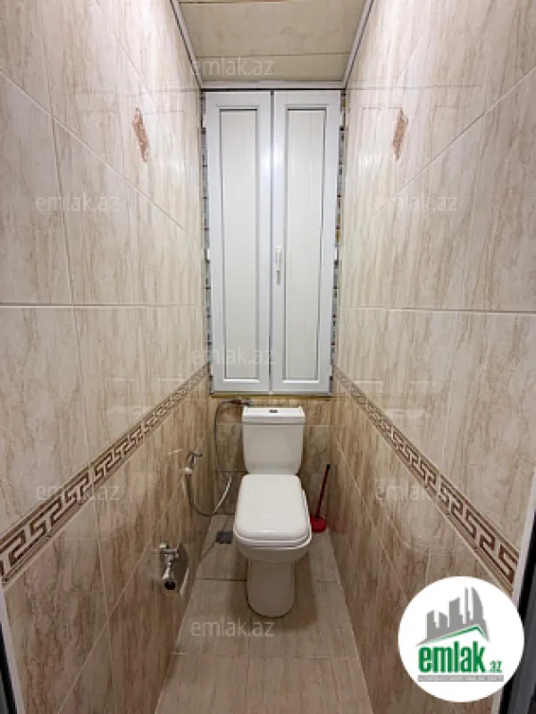Satılır 4 otaqlı köhnə tikili 110 m²