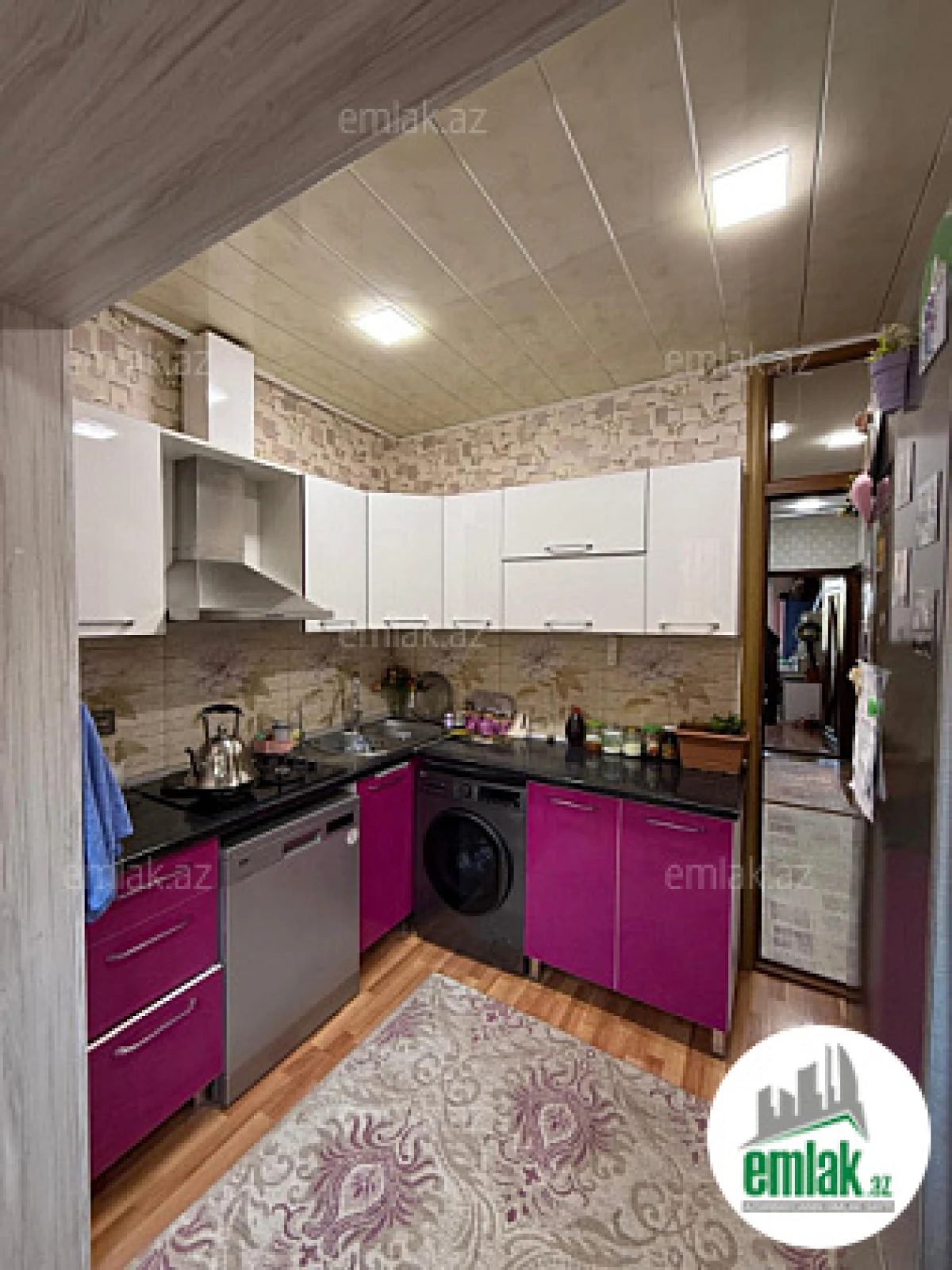 Satılır 4 otaqlı köhnə tikili 110 m²