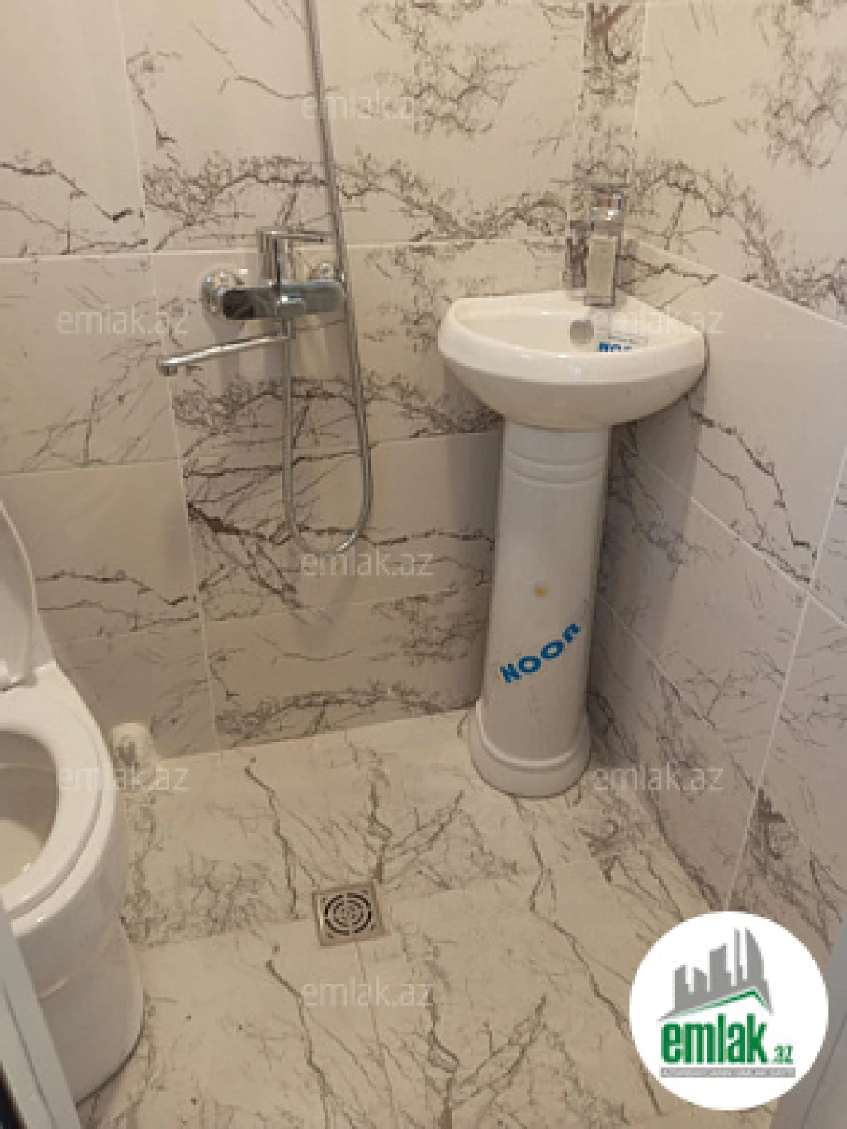 Satılır 1 otaqlı köhnə tikili 30 m²