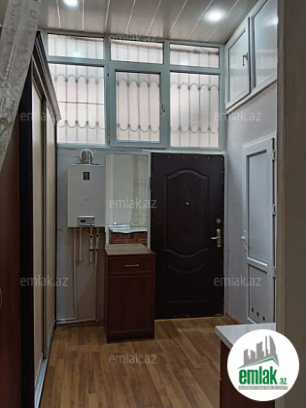 Satılır 1 otaqlı köhnə tikili 30 m²