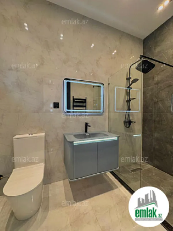 Satılır 4 otaqlı mənzil 150 m²