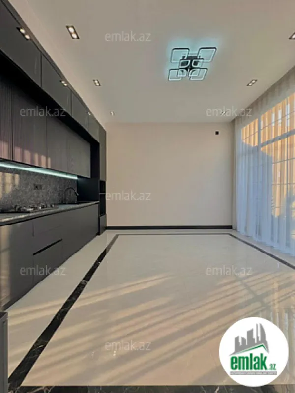 Satılır 4 otaqlı mənzil 150 m²