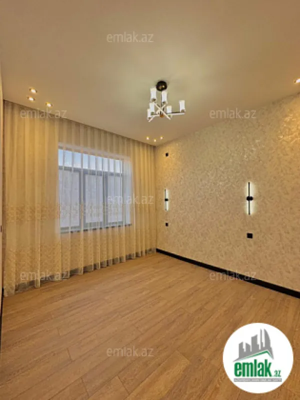 Satılır 4 otaqlı mənzil 150 m²