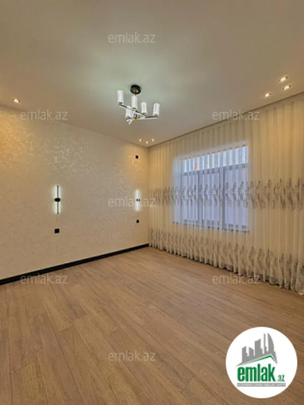 Satılır 4 otaqlı mənzil 150 m²