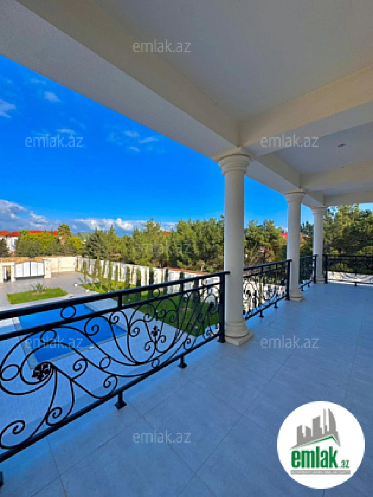 Satılır 6 otaqlı mənzil 350 m²