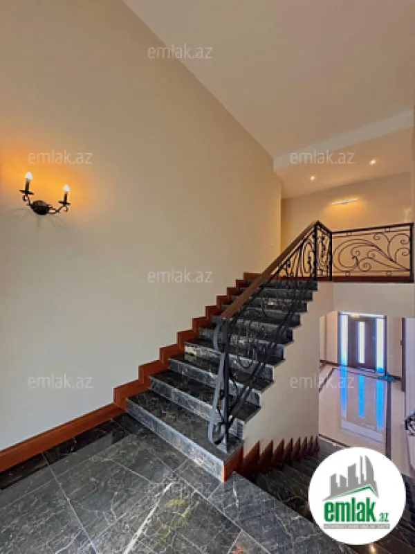 Satılır 6 otaqlı mənzil 350 m²