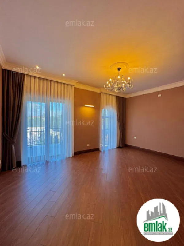 Satılır 6 otaqlı mənzil 350 m²