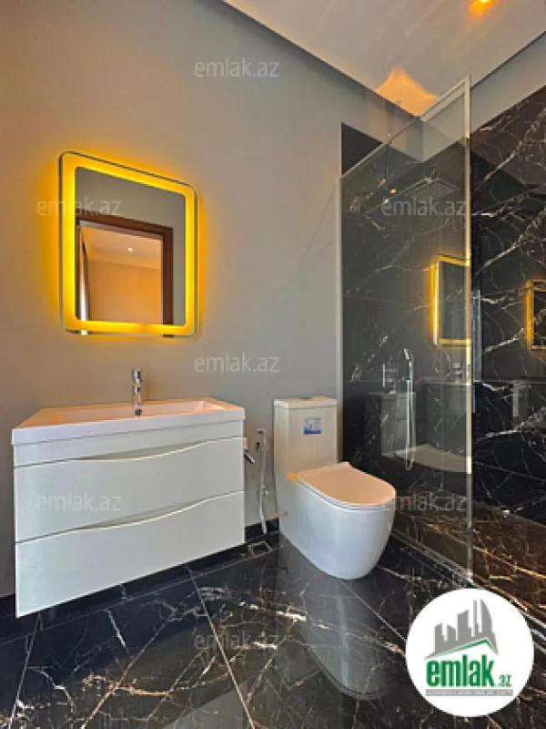 Satılır 6 otaqlı mənzil 350 m²