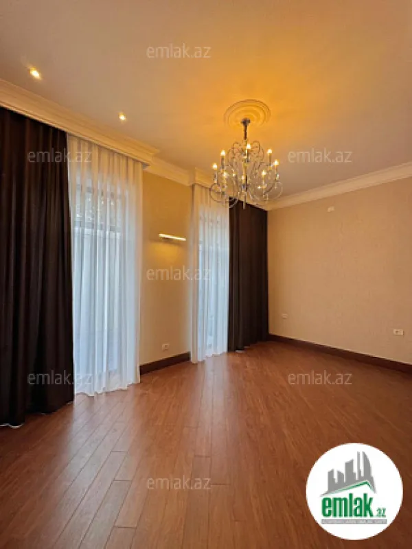 Satılır 6 otaqlı mənzil 350 m²