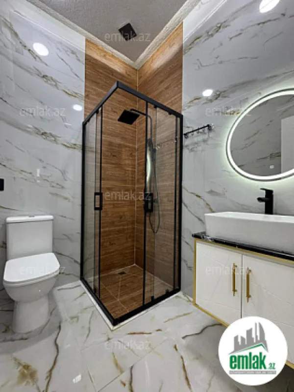 Satılır 4 otaqlı mənzil 150 m²