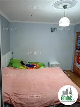 Satılır 3 otaqlı köhnə tikili 75 m²
