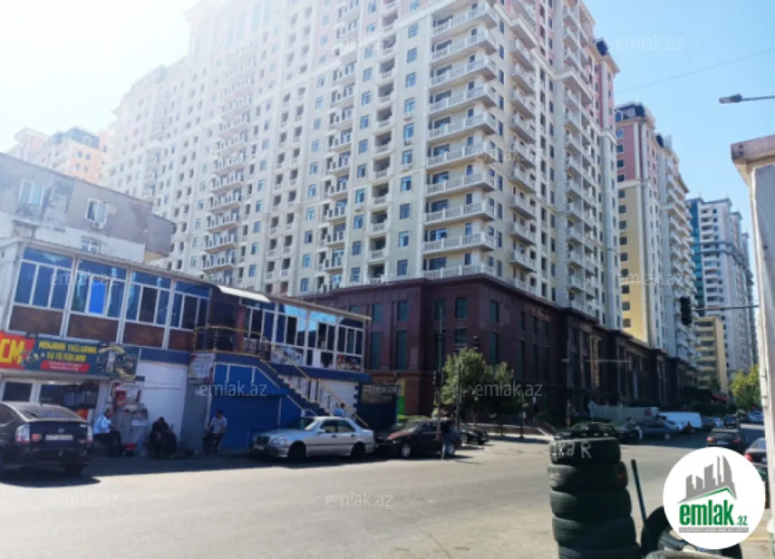 Satılır 3 otaqlı köhnə tikili 75 m²