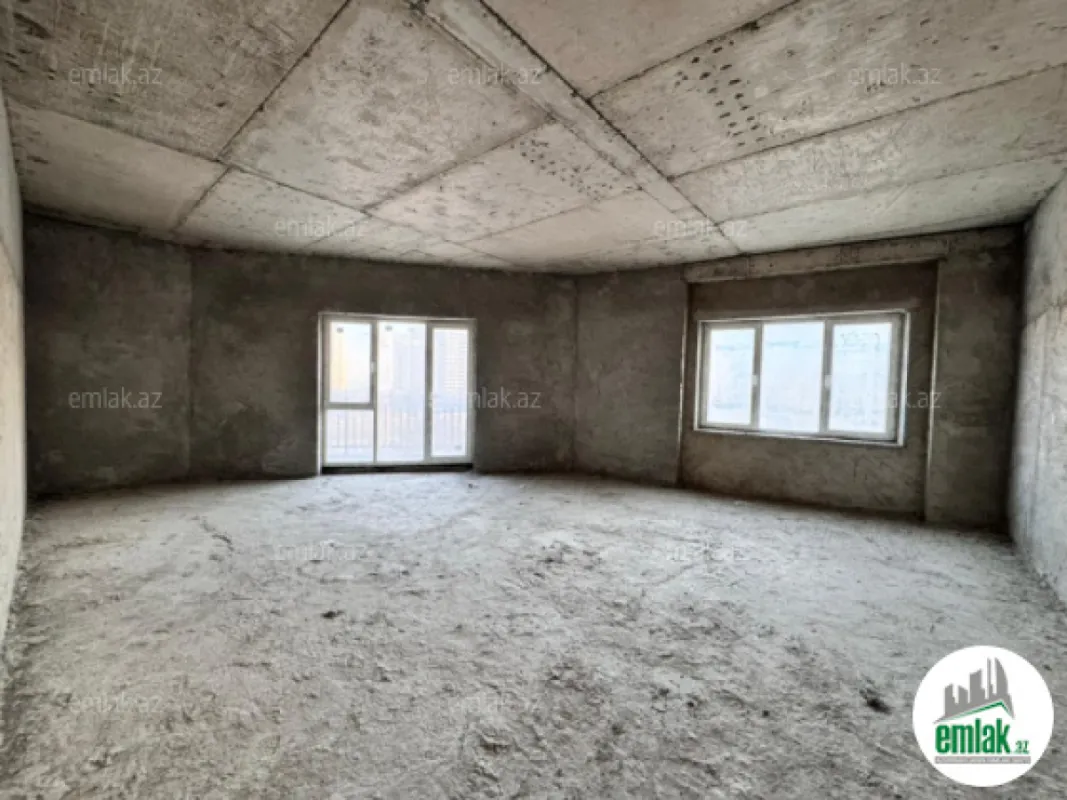 Satılır 4 otaqlı yeni tikili 190 m²