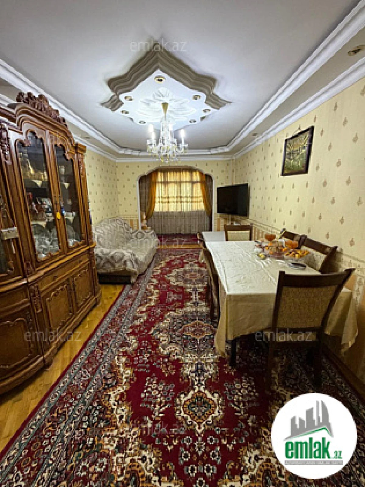 Satılır 4 otaqlı köhnə tikili 100 m²