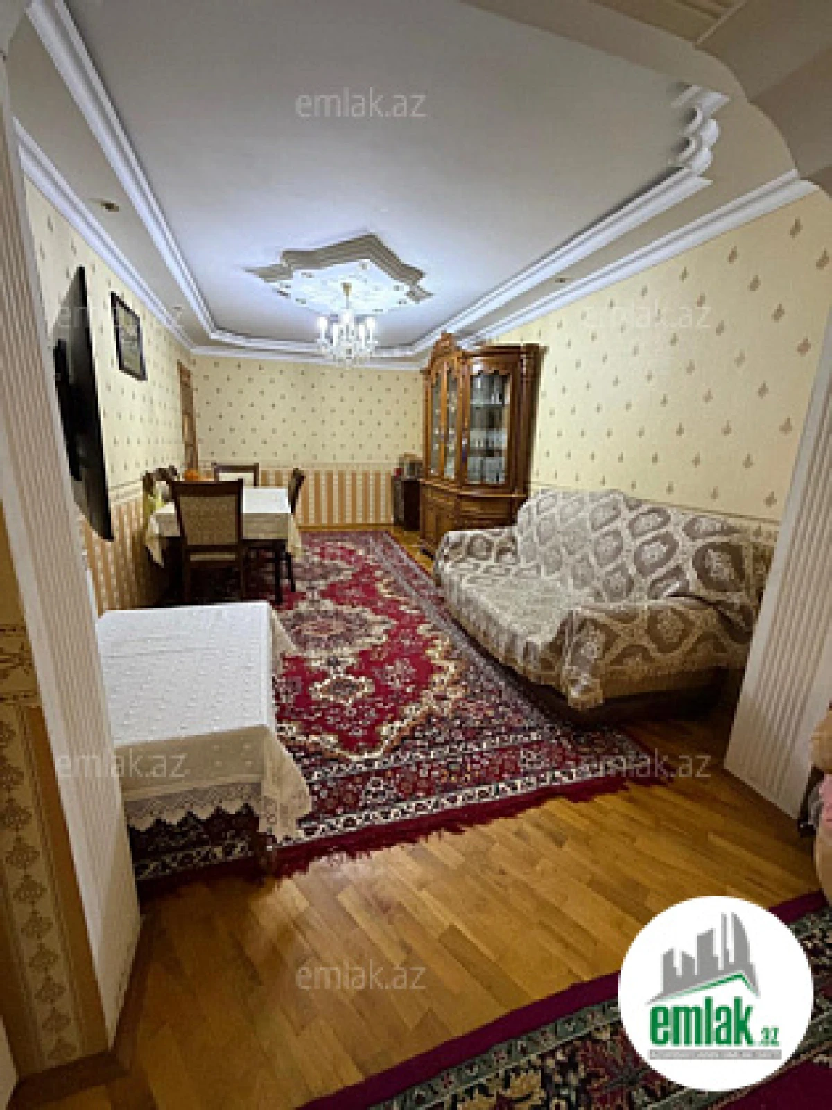 Satılır 4 otaqlı köhnə tikili 100 m²