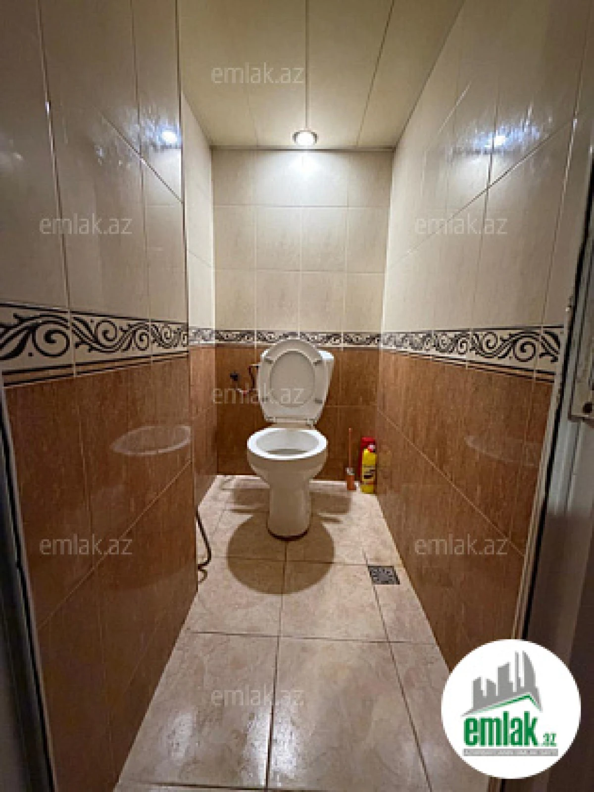 Satılır 4 otaqlı köhnə tikili 100 m²